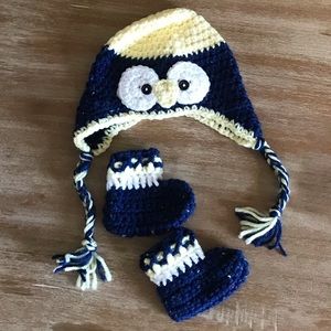 NWOT Hand Made Owl Hat & Booties